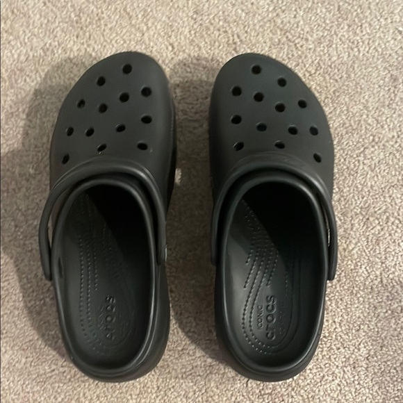 CROCS Women’s Platform Black Slip-On Sandals (never worn) - Picture 1 of 5